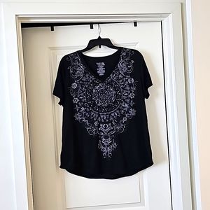 Black t- shirt Time & Tru